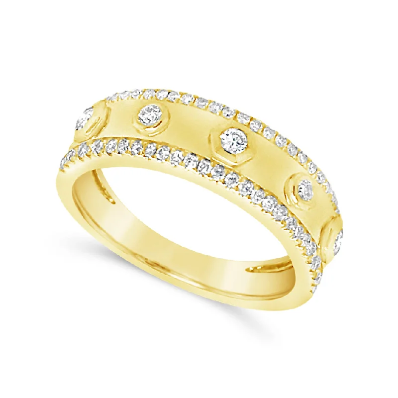 Gorgeous Jewelry, Limited-Time Savings Single Diamond Accented and Diamond Outer Row Design Ring