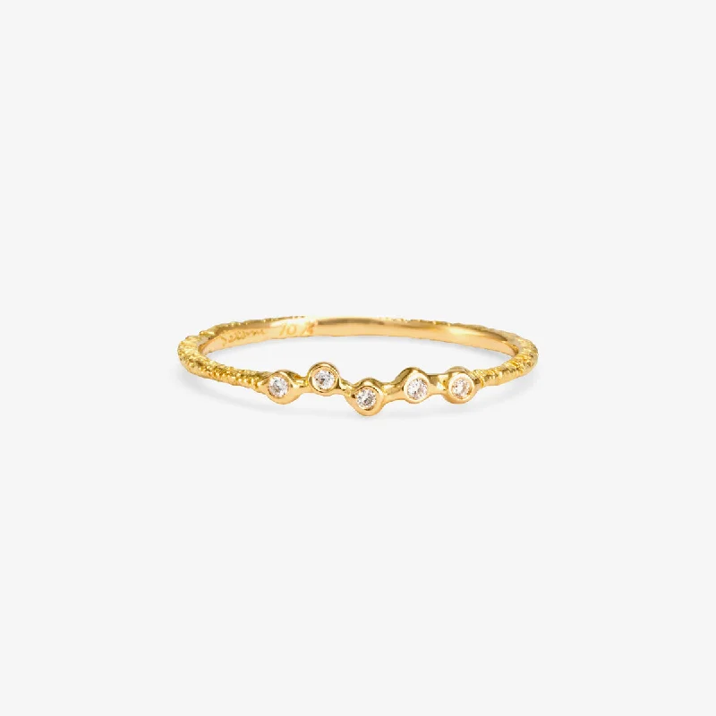 Save On Luxury Jewelry Pieces – Limited-Time Offers R8004W | Woven Five Diamond Band